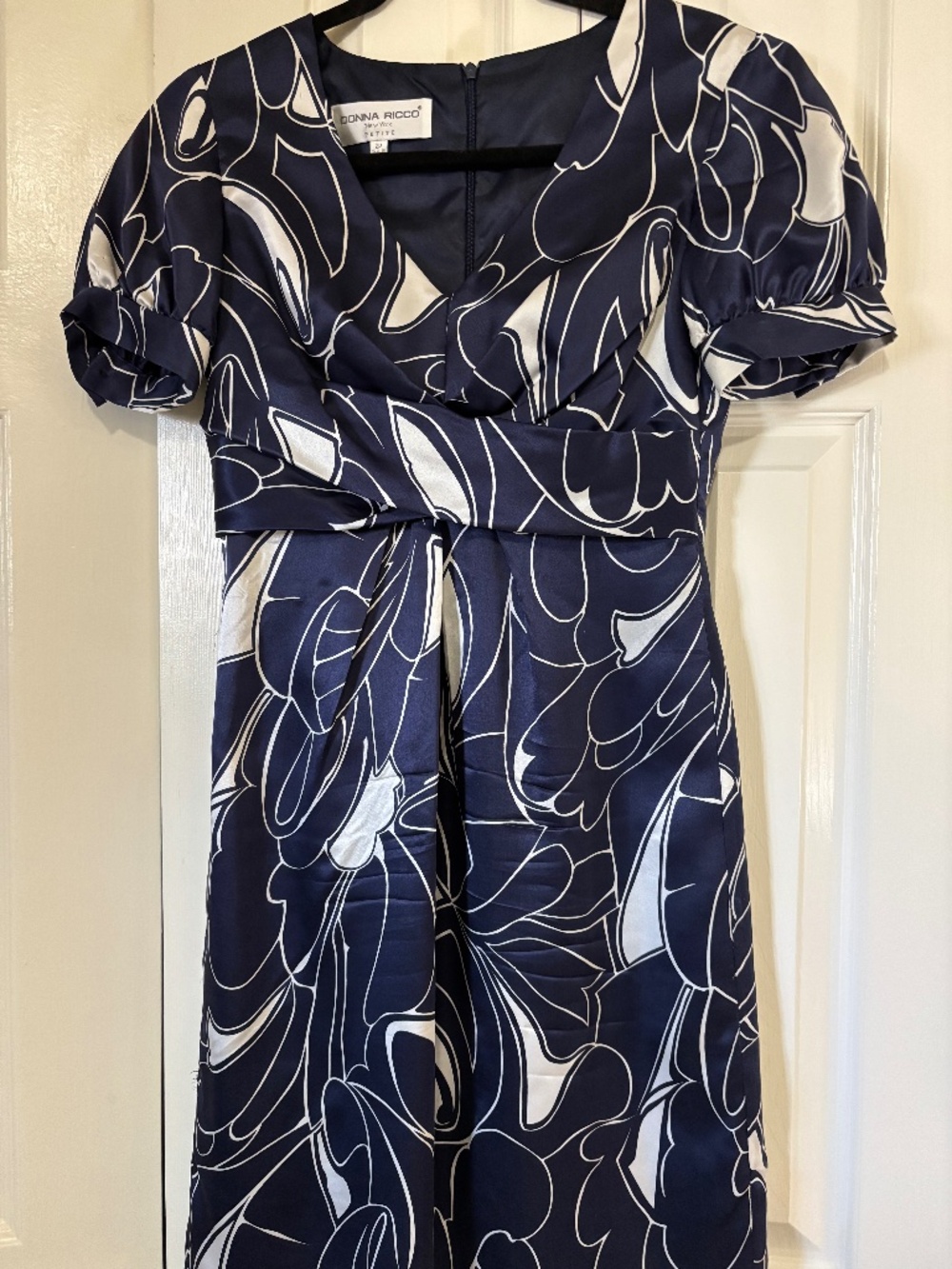 GORGEOUS Donna Ricco SILK dress